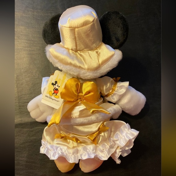 Disney Victorian Minnie Mouse Plush - Picture 3 of 10